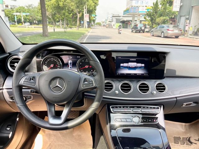 E-CLASS ESTATE S213  第8張相片