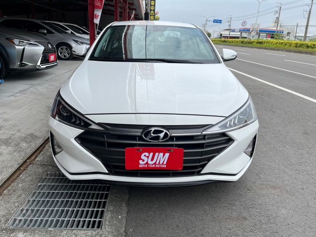 ELANTRA  第8張相片