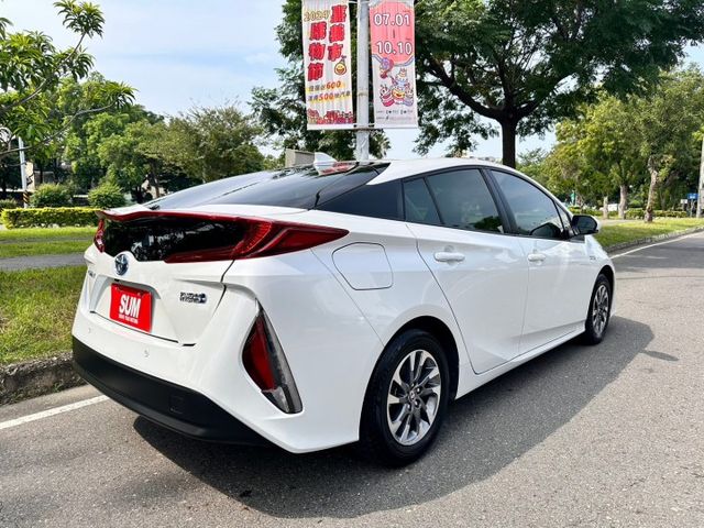 PRIUS  第15張相片