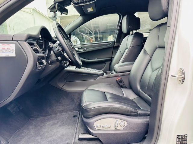MACAN  第9張相片