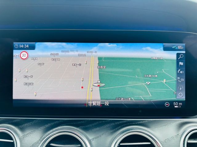 E-CLASS W213  第8張相片