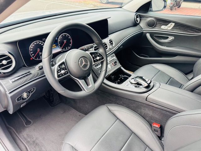E-CLASS W213  第13張相片