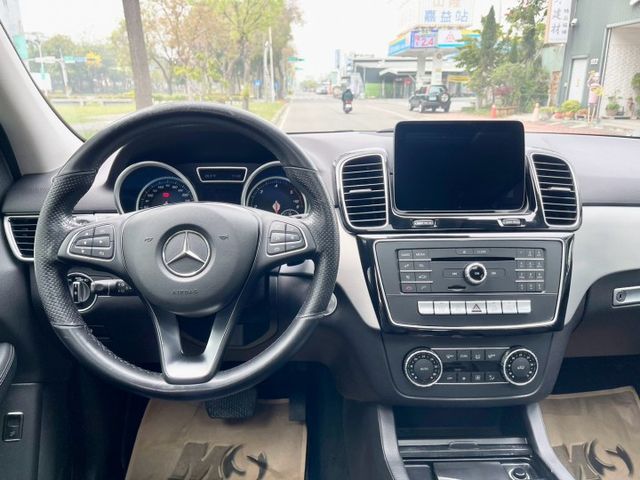 GLE-CLASS COUPE  第2張相片