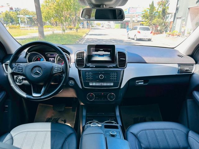 GLE-CLASS  第2張相片