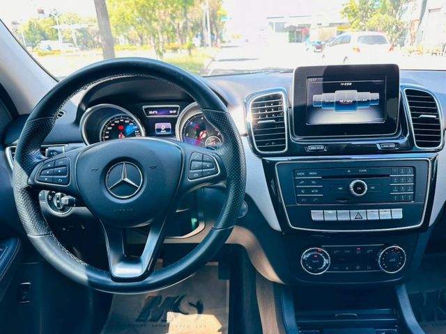 GLE-CLASS  第3張相片