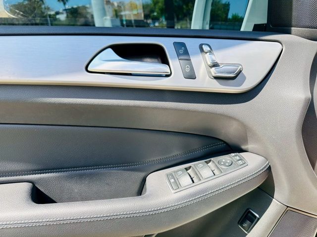 GLE-CLASS  第8張相片