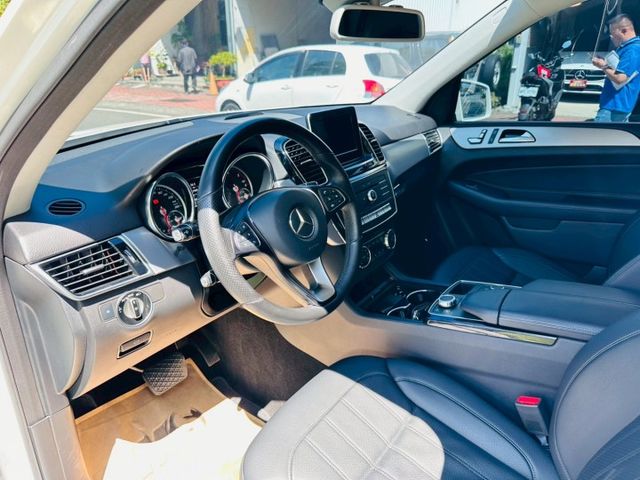 GLE-CLASS  第9張相片