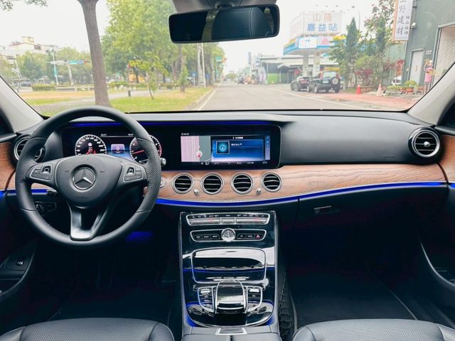 E-CLASS ESTATE S213  第2張相片