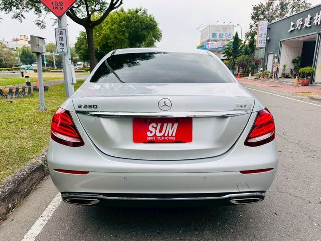 E-CLASS ESTATE S213  第18張相片