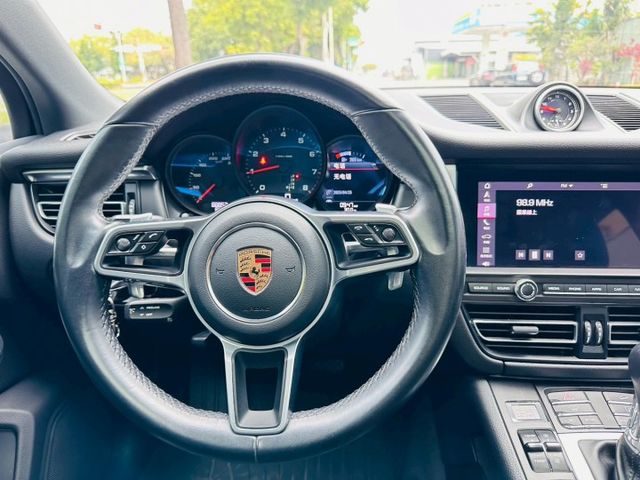 MACAN  第3張相片