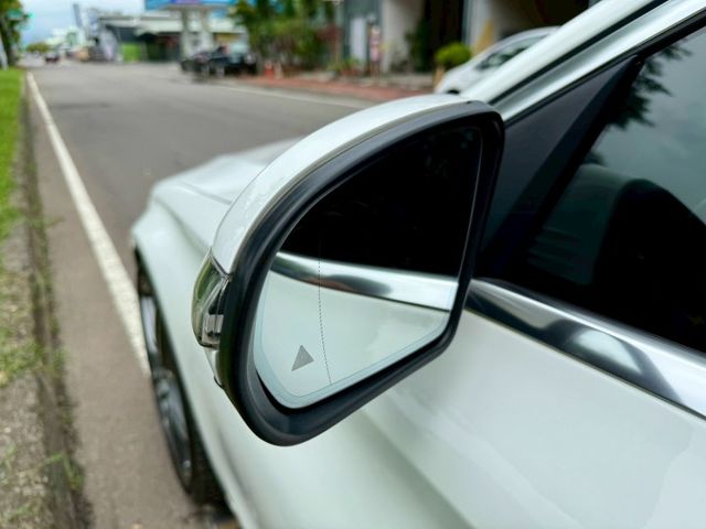 C-CLASS SEDAN W205  第7張相片