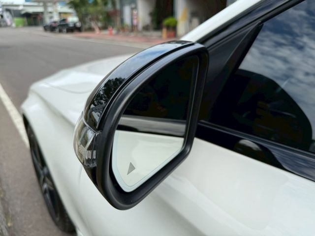 C-CLASS SEDAN W205  第8張相片