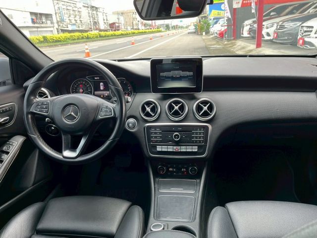 A-CLASS W176  第13張相片