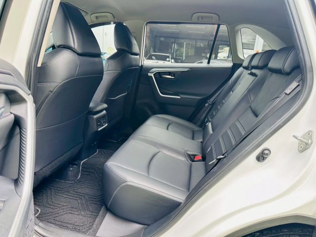 RAV4  第9張相片