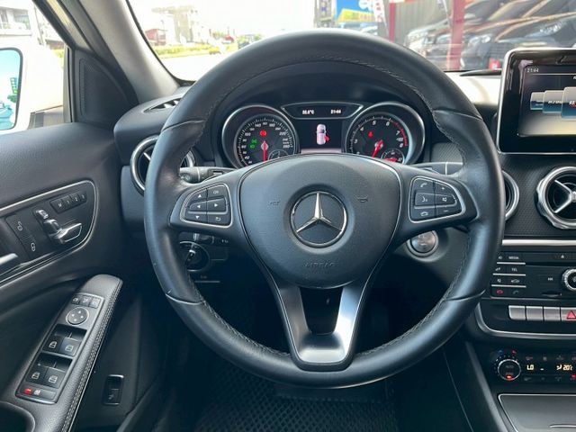 GLA-CLASS X156  第8張相片