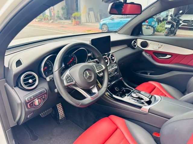 GLC-CLASS COUPE  第11張相片