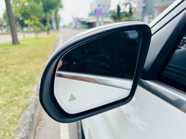 GLC-CLASS COUPE  第13張相片