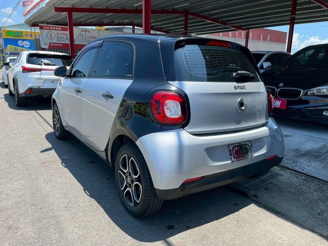 FORFOUR  第11張相片