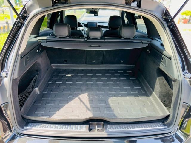 GLC-CLASS  第16張相片