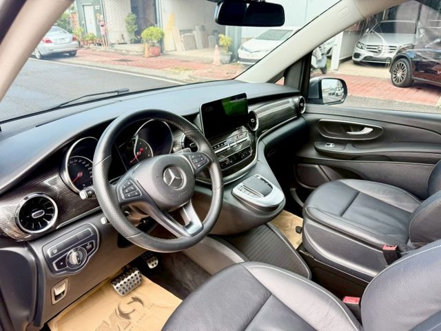 V-CLASS W447  第8張相片