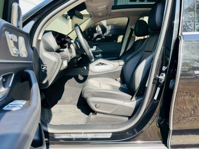 GLE-CLASS  第14張相片