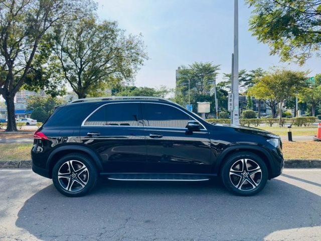 GLE-CLASS  第20張相片