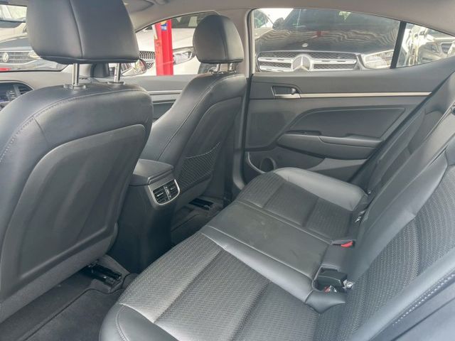 ELANTRA  第2張相片