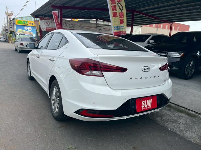 ELANTRA  第8張相片