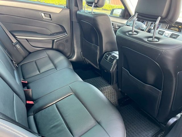 E-CLASS W212  第14張相片