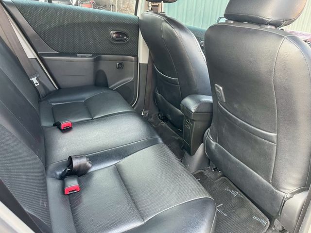 YARIS  第5張相片