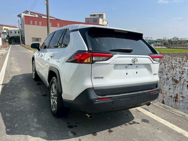 RAV4  第5張相片