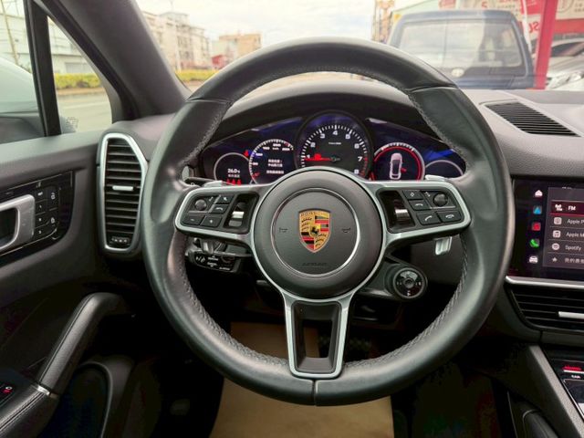 CAYENNE COUPE  第8張相片