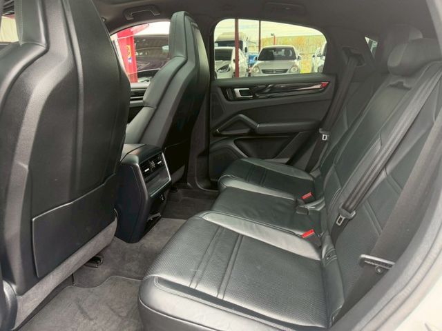 CAYENNE COUPE  第13張相片