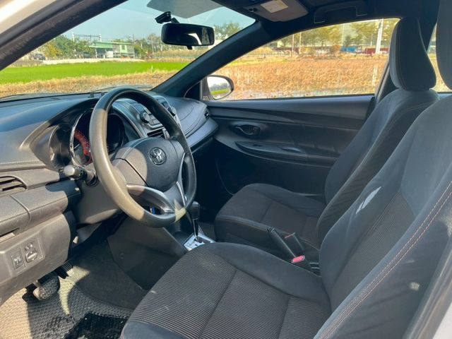 YARIS  第3張相片