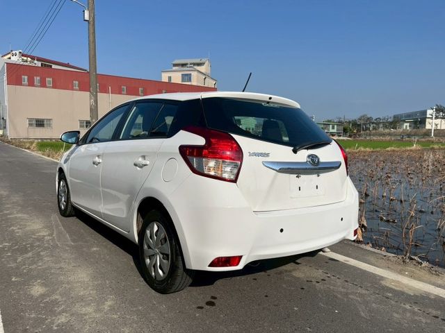YARIS  第5張相片