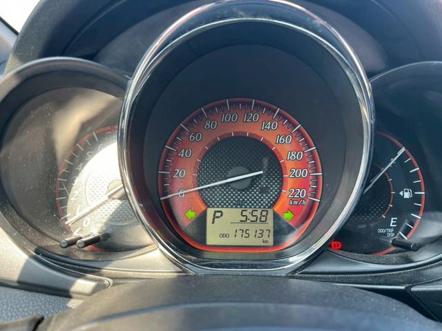 YARIS  第12張相片