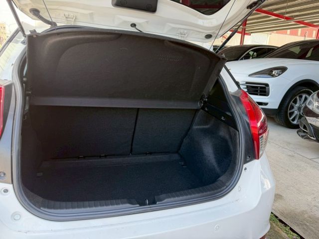 YARIS  第6張相片