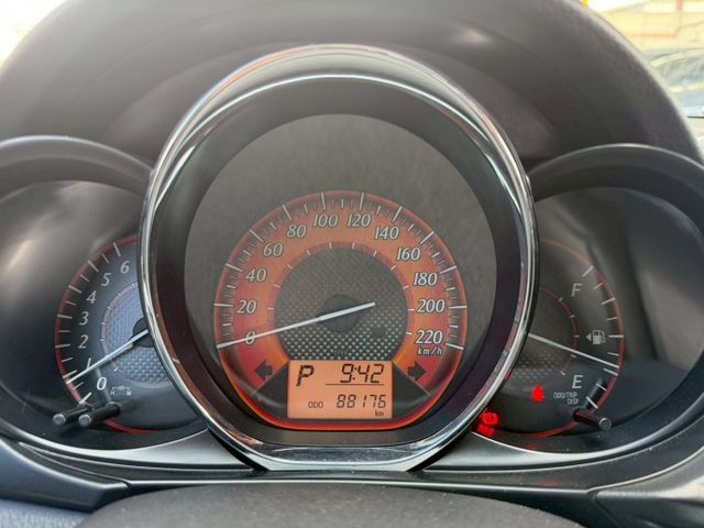 YARIS  第10張相片