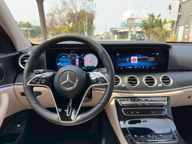 E-CLASS W213  第18張相片