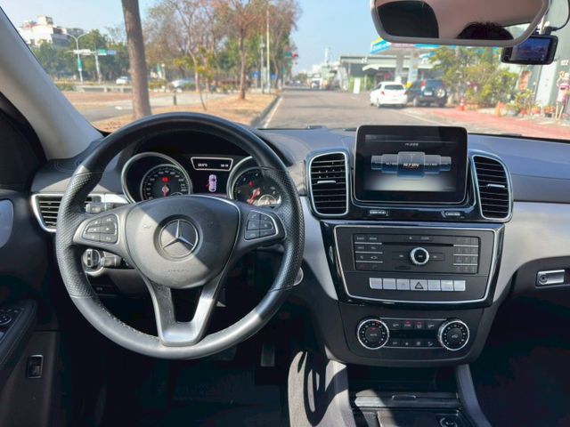 GLE-CLASS COUPE  第15張相片