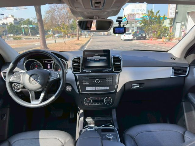 GLE-CLASS COUPE  第16張相片