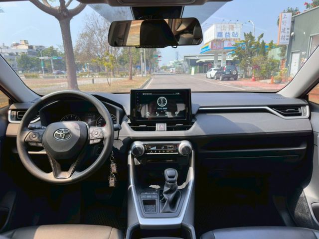 RAV4  第14張相片