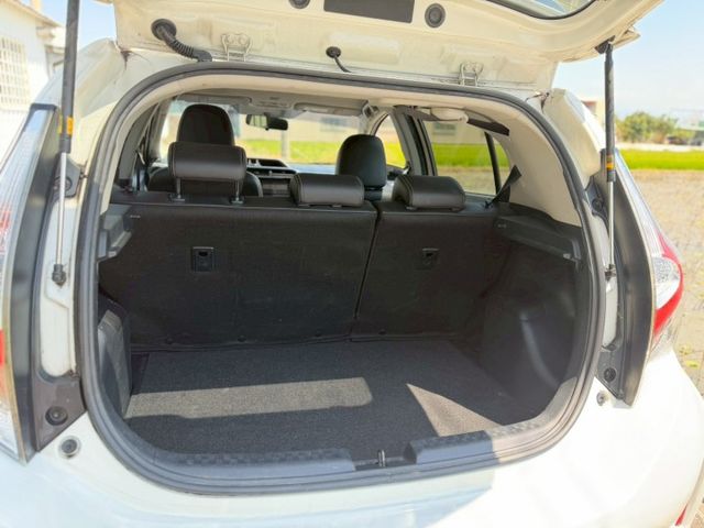 PRIUS  第8張相片