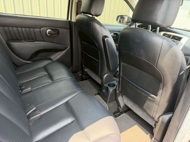 LIVINA  第3張相片