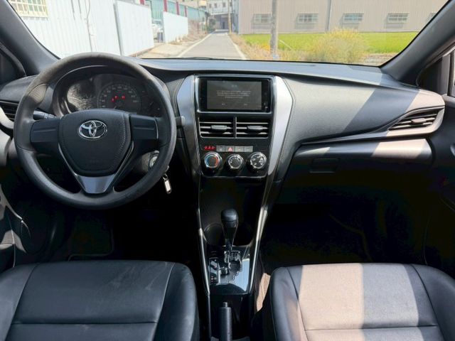 YARIS  第3張相片