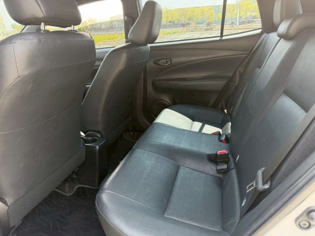 YARIS  第4張相片