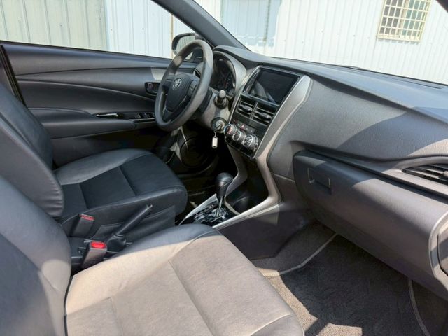 YARIS  第6張相片