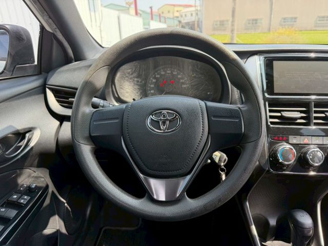 YARIS  第8張相片