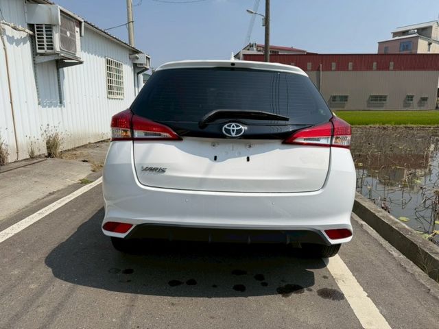 YARIS  第9張相片