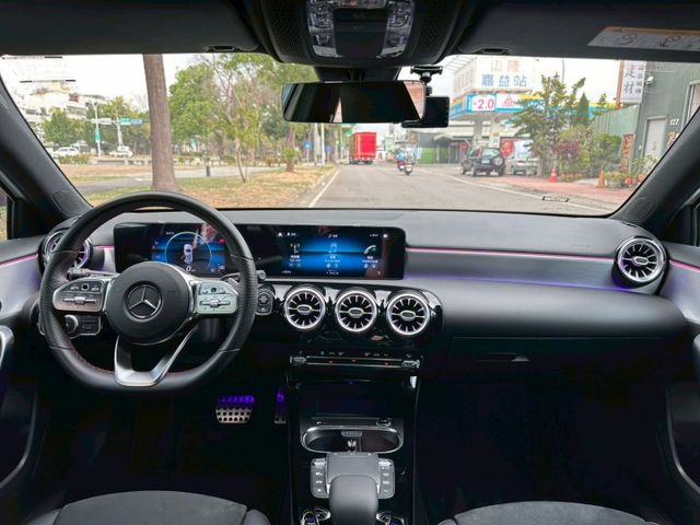 A-CLASS W177  第16張相片